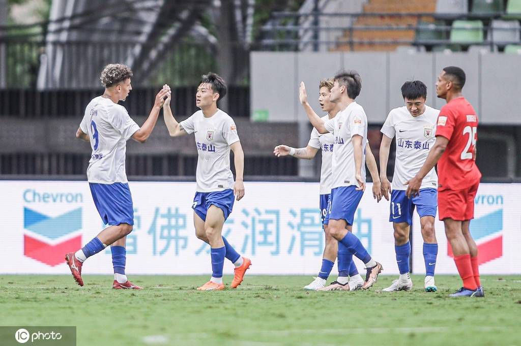 U23亚洲杯分组A组：卡塔尔、澳大利亚、约旦、印尼B组：日本、韩国、阿联酋、中国C组：沙特、伊拉克、泰国、塔吉克斯坦D组：乌兹别克斯坦、越南、科威特、马来西亚罗马诺：格列兹曼专注于马竞 他不会在冬窗加盟曼联罗马诺在今天的专栏中谈到了格列兹曼，直接指出法国球星只想留在马德里竞技，和曼联没有联系。